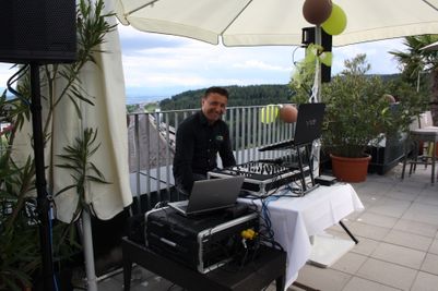 DJ Laszlo